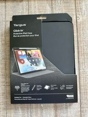 Targus Click-In Protective iPad Case in Black for iPad 10th Gen 10.9 inch